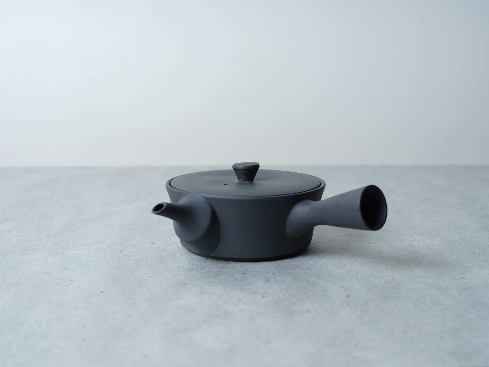 Nankei Flat Bottom Kyusu - Black – Kettl