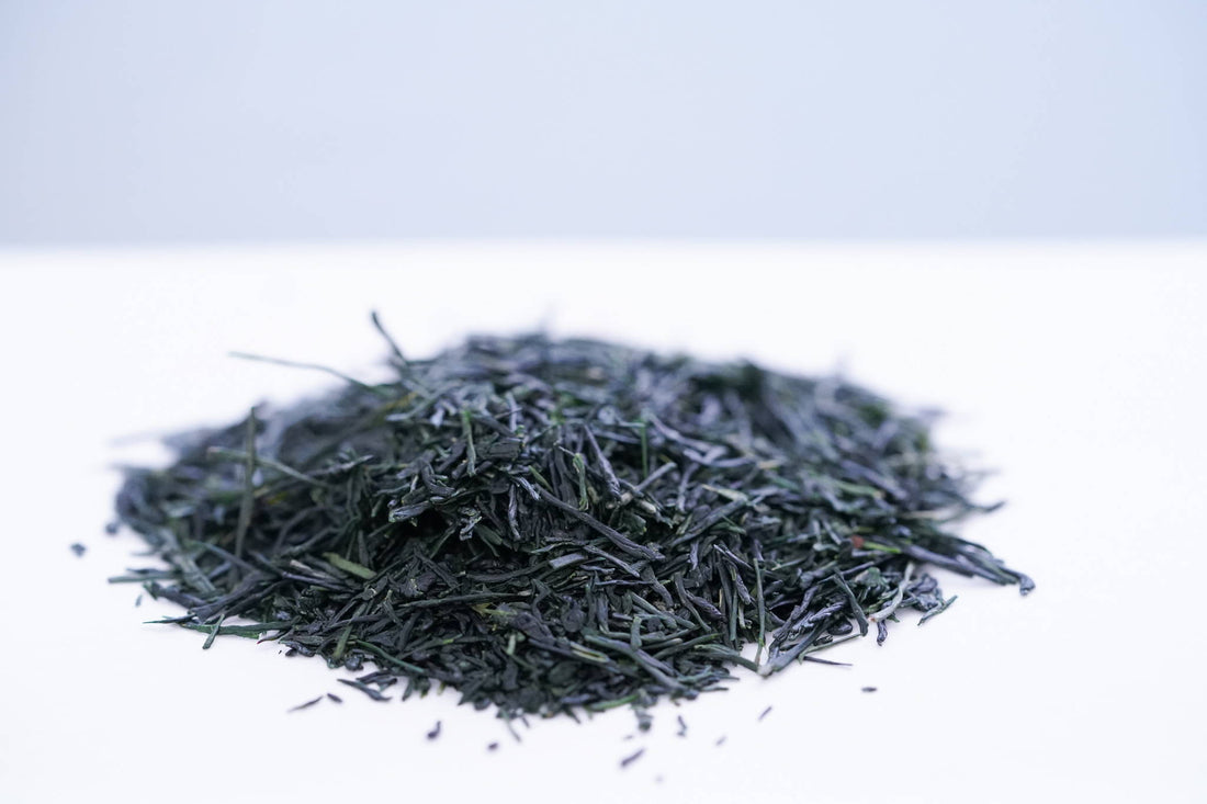 What does green tea taste like?