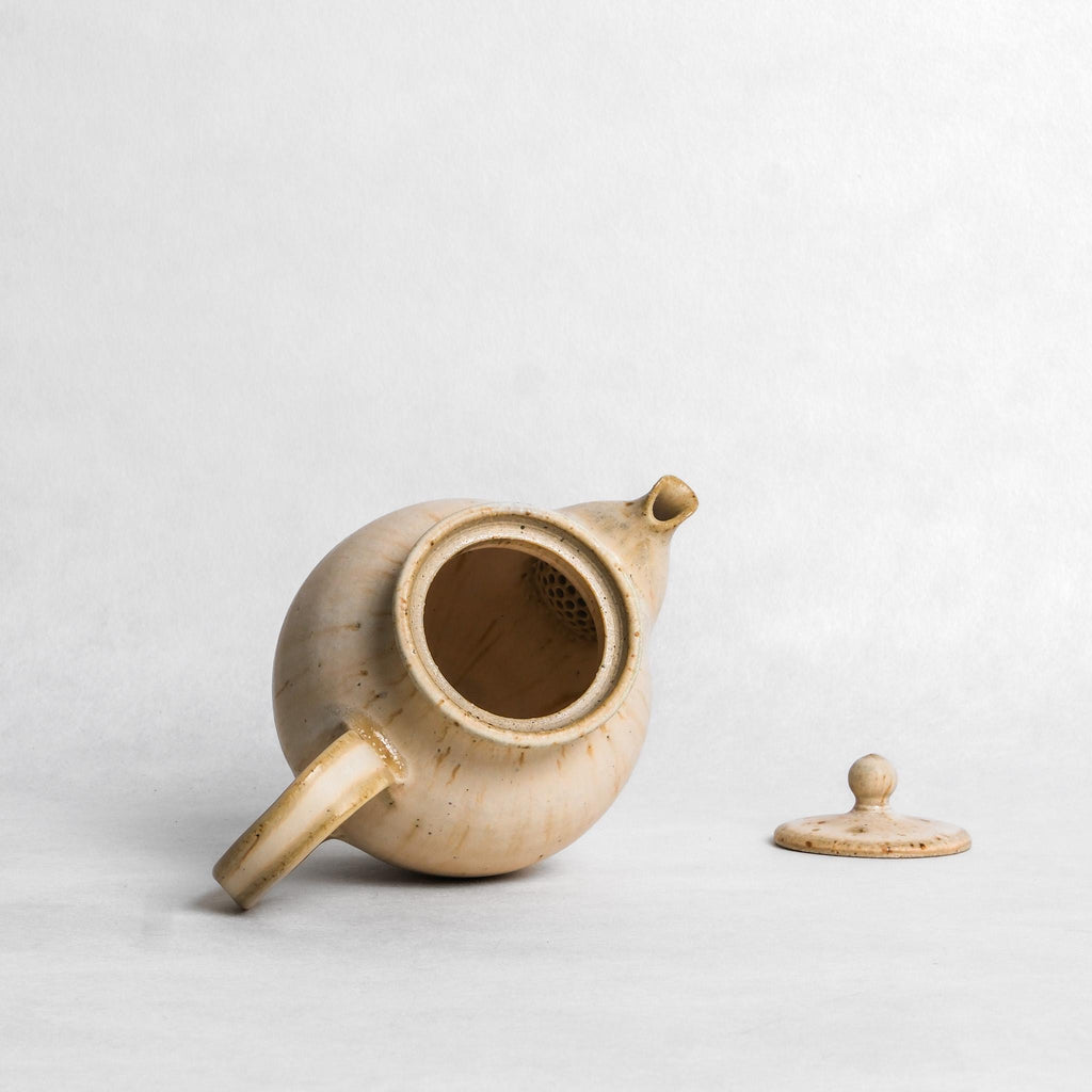 Yohei Iwayama Tea Pot - White