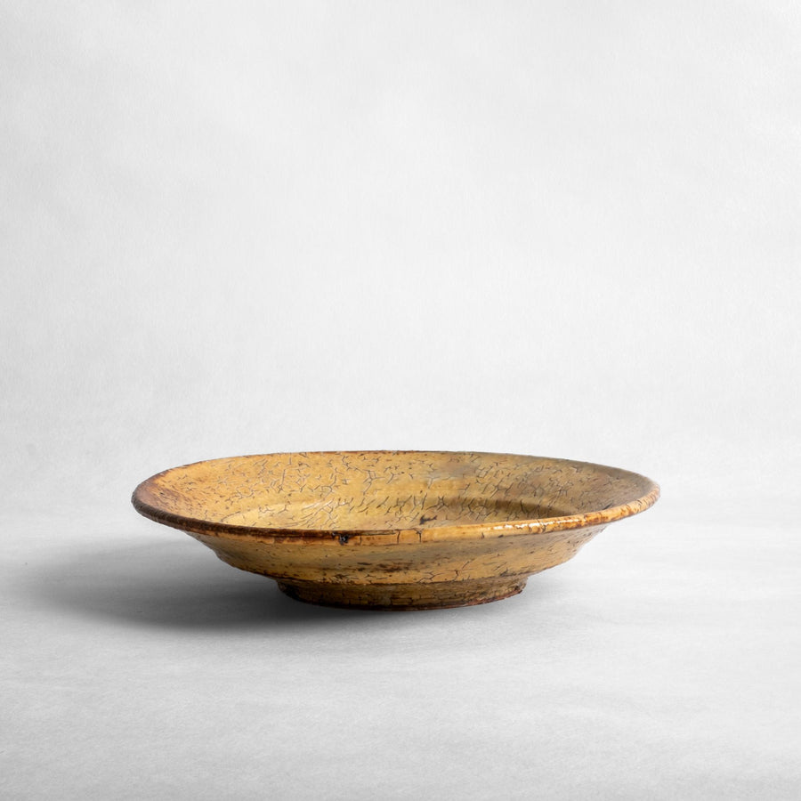 Asahikawa Plate (beige crackle) - Kazuhiko Kudō