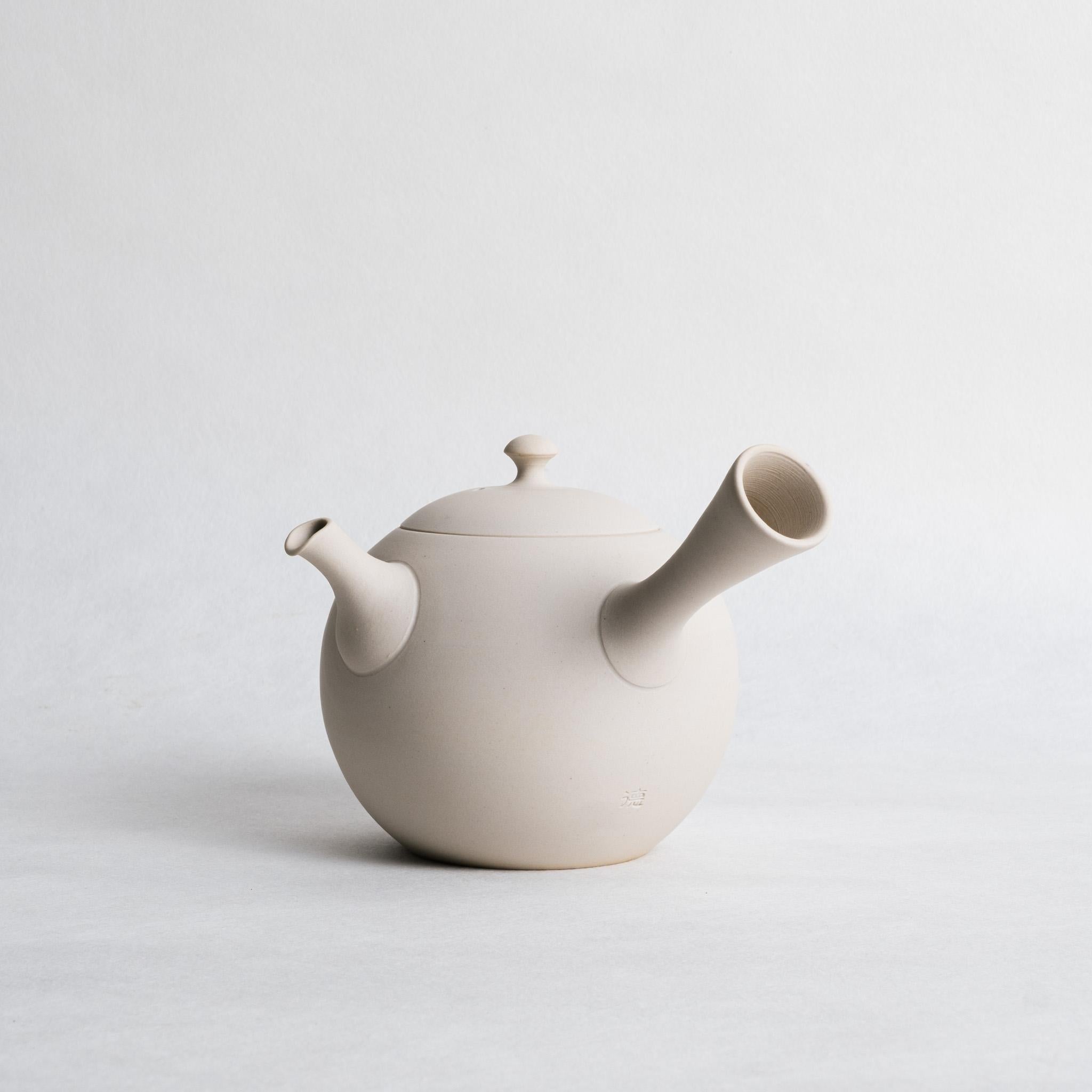 Kitasato Tokuta Fujita White Kyusu – Kettl