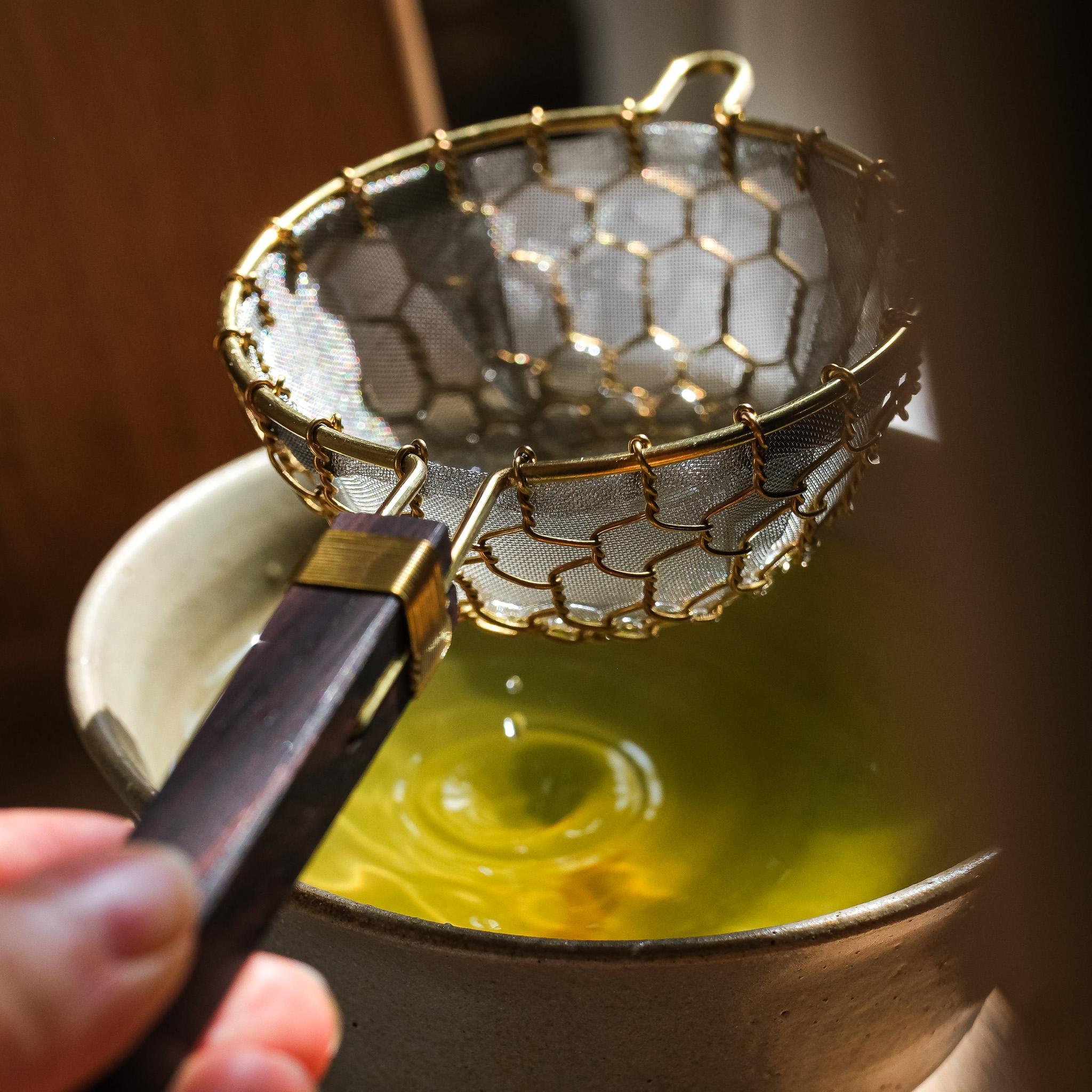 Kanaami Tsuji Tea Strainer - Brass with Rosewood Handle (Rosewood