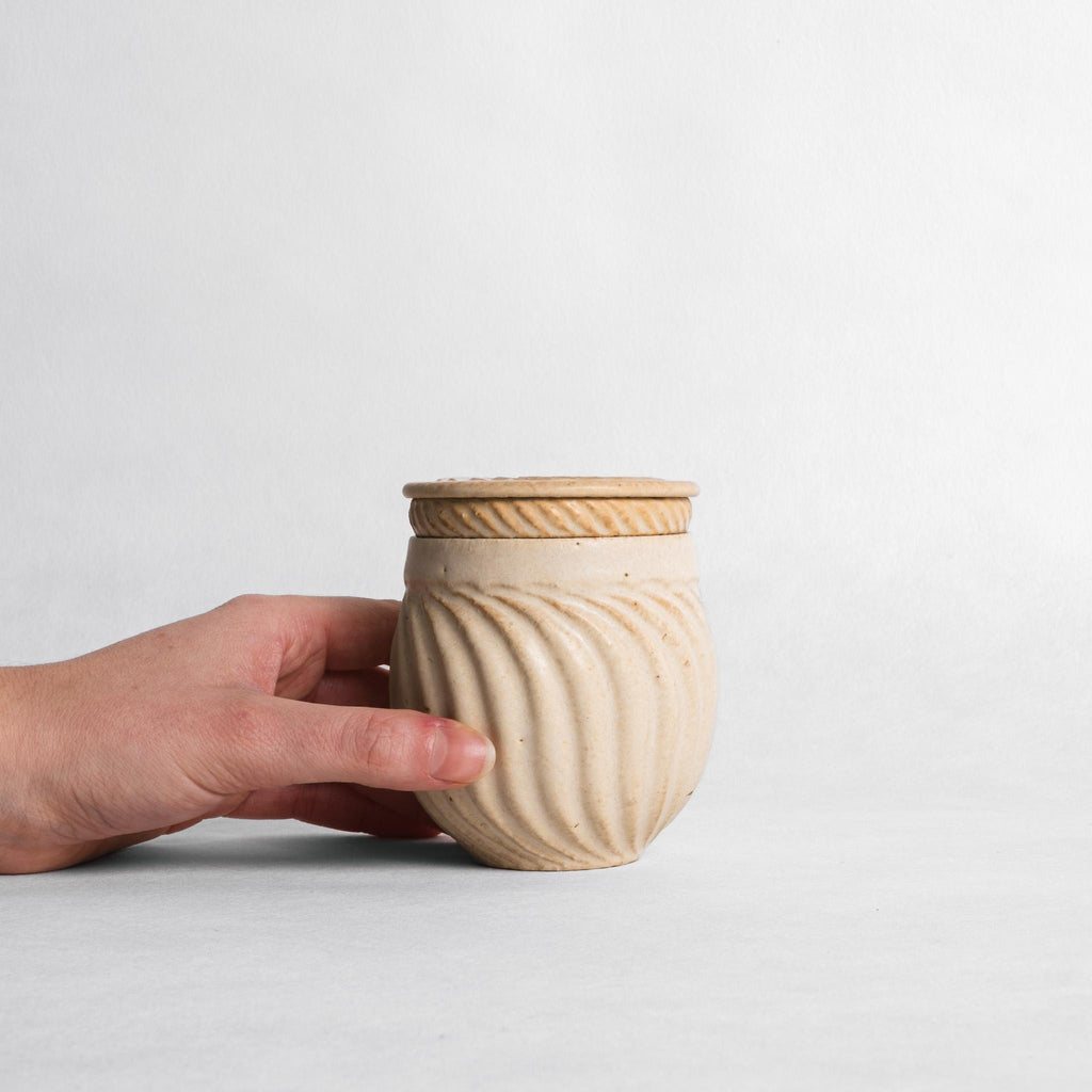 Carved tea strainer cup - Shintaro Enami