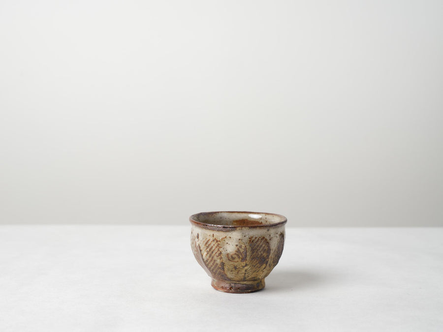 Fluted Pattern Cup Dark - Masayuki Yamashita