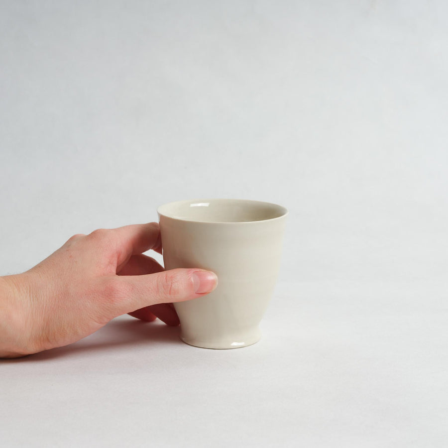 White Porcelain Yunomi - Yuriko Morioka