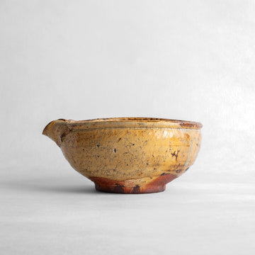 Asahikawa Spouted Tea Bowl (Kohiki) - Kazuhiko Kudō