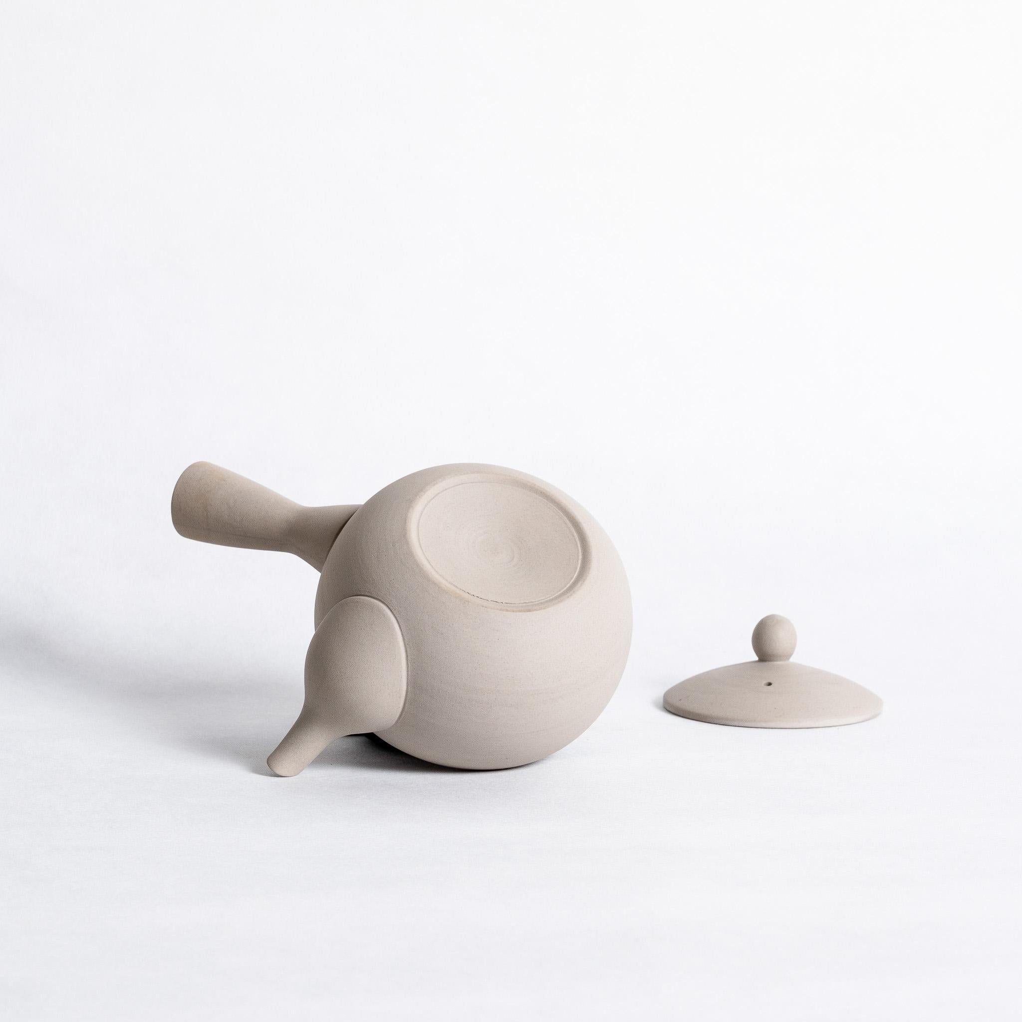 Nankei Kyusu - White